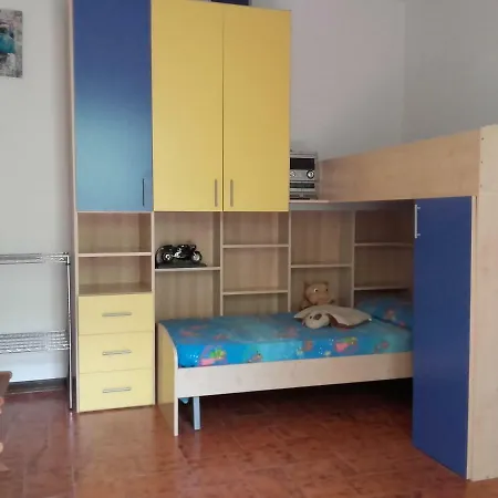 Afrodite Apartment *